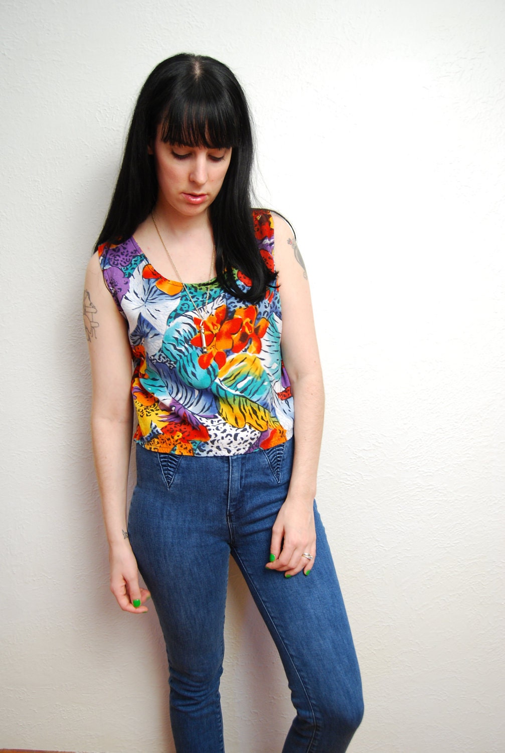 vintage 1980s / jungle print / cropped blouse / sleeveless / bright / colorful print / S-M