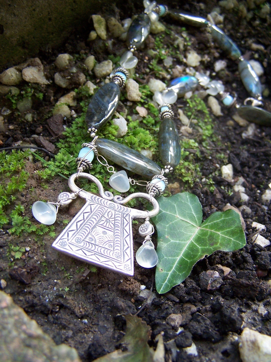 Labradorite Necklace Preview 1