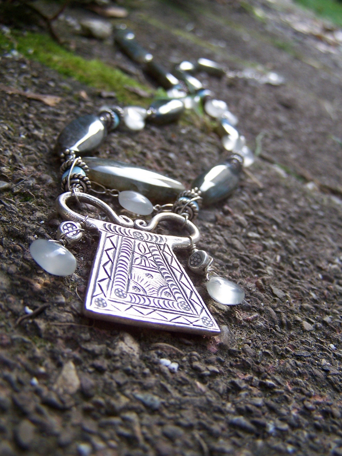 Labradorite Necklace Preview 3