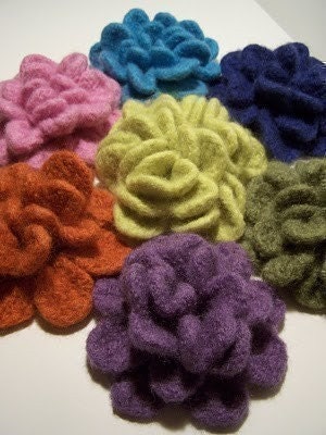 Crochet Felted Flowers Brooche  PATTERN
