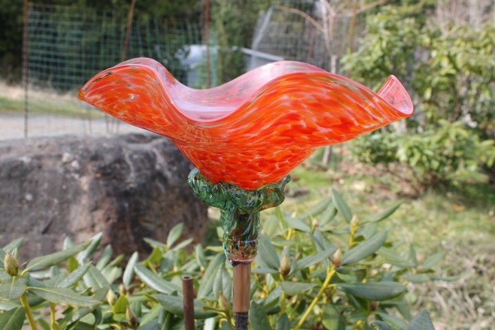 Cherry Red Hand Blown Glass Flower Garden Art Sculpture Outdoor Decoration Garden Finial