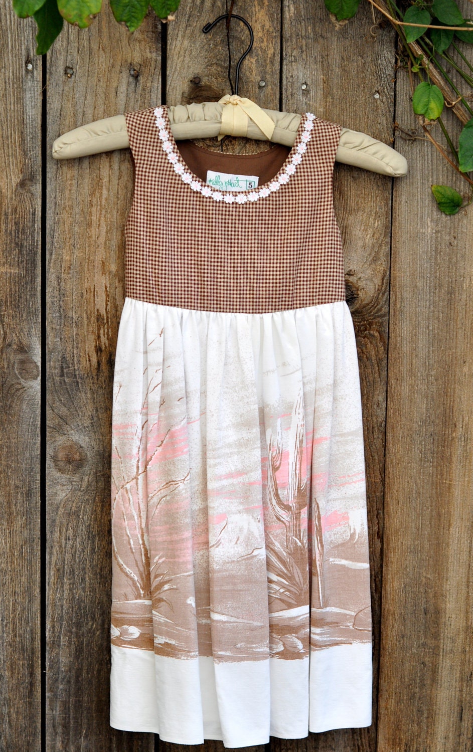 Girls Vintage Tablecloth Dress Size 5 Brown & White