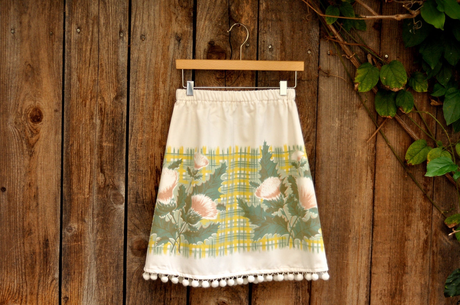 Vintage Tablecloth Girls Skirt Size 8