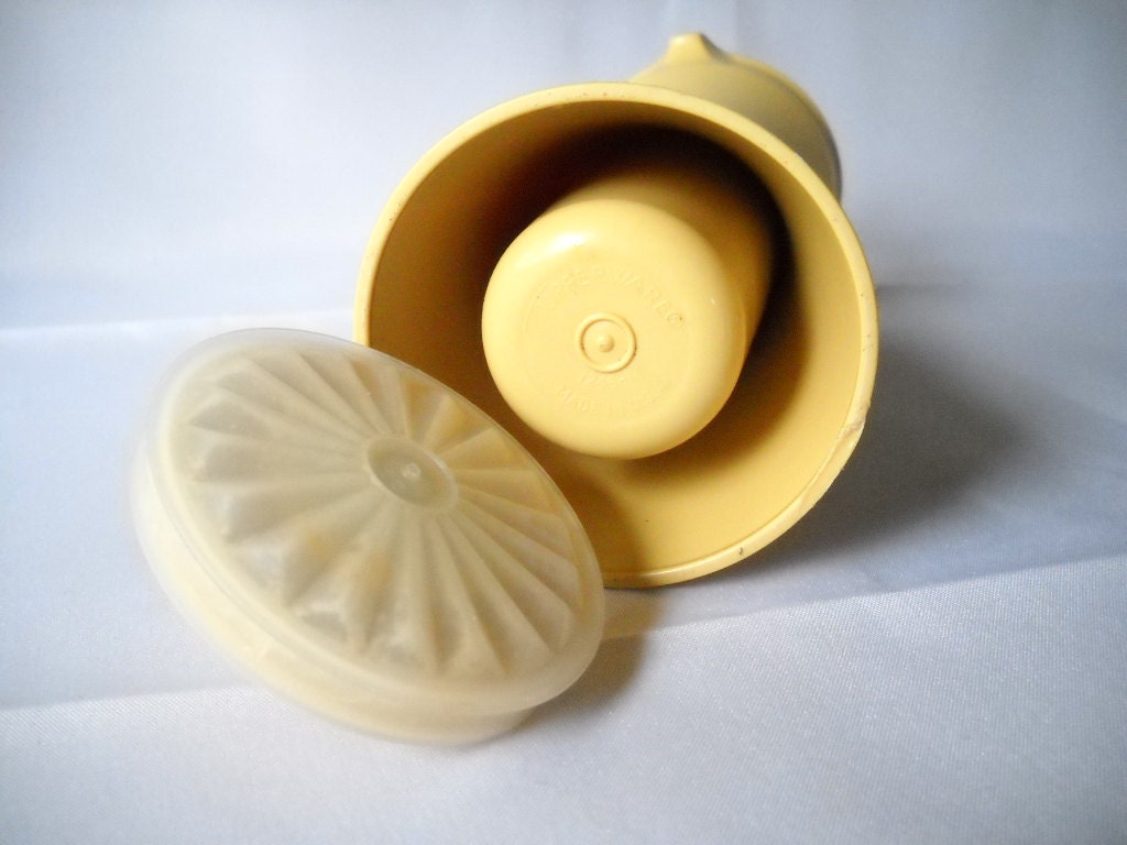 Vintage Tupperware Salad Dressing Cruet Mustard Yellow