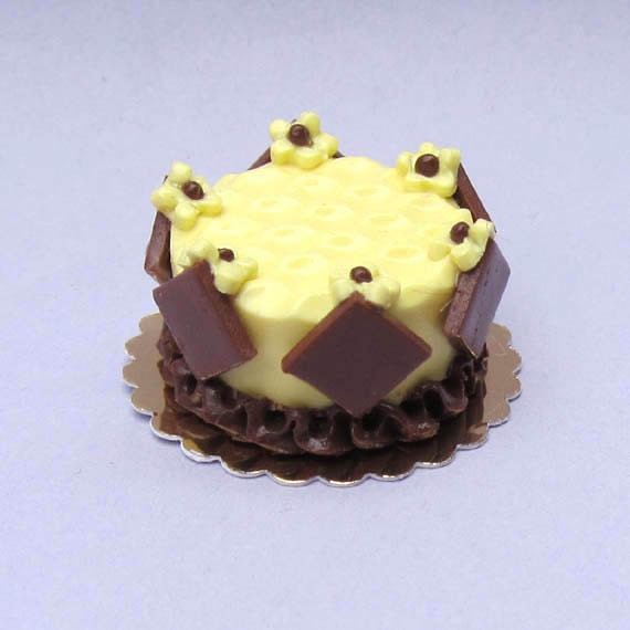 Dollhouse miniature food dessert Chocolate and lemon miniature gateau for dolls house or shop