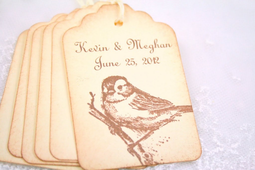 Personalized Wedding Gift Tags / Favor Tags - Name and Date - Vintage Bird