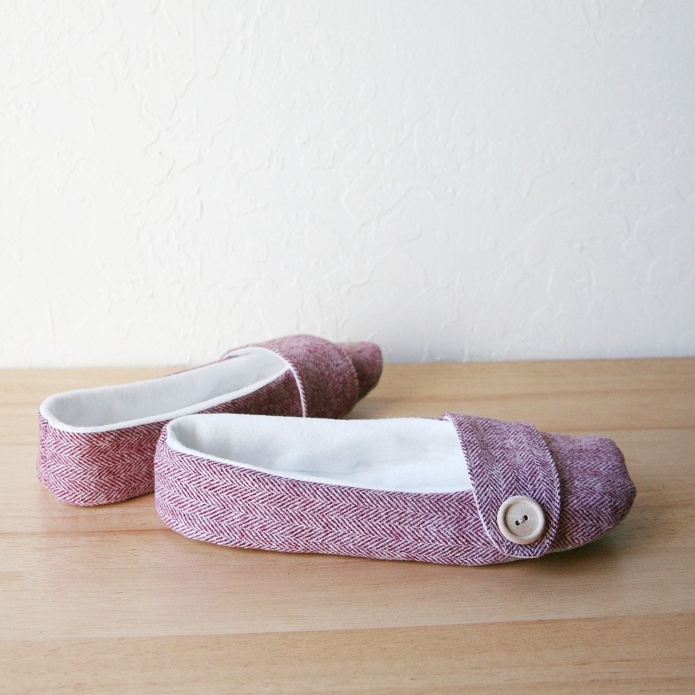 Size 8 Ready To Ship. Eco Toes in Plum Herringbone