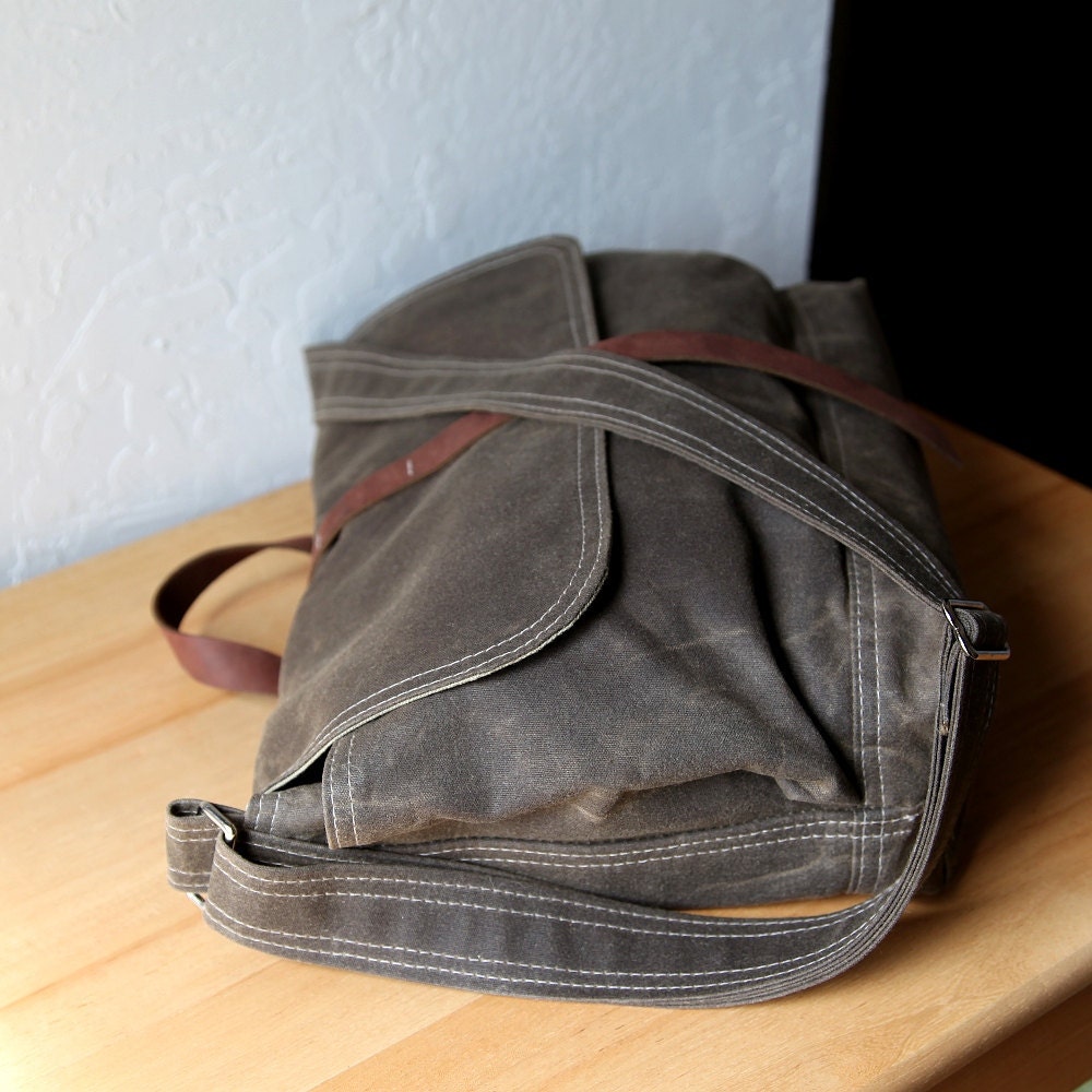 The Day Pack in Stone Waxed Canvas and Leather // Organic Cotton Lining