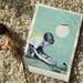 This storm would pass me by, Fine Art Collage Illustration Print,Druck Büttenpapier,Kind spielt am Strand mit Boot