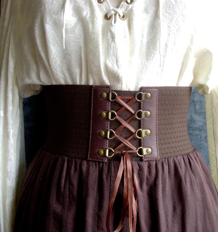 Size MEDIUM - Brown Rennaisance Lace Up Belt