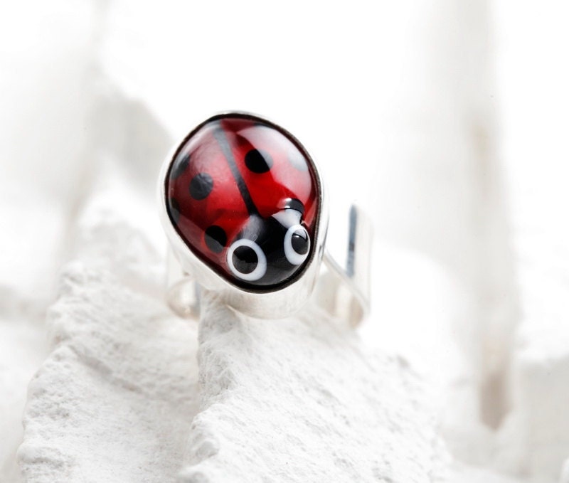 Ladybug Ring in Red - Lampwork Glass on Sterling Silver