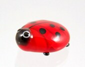 Glass Ladybug in Red, Wedding Decoration lampwork ladybug