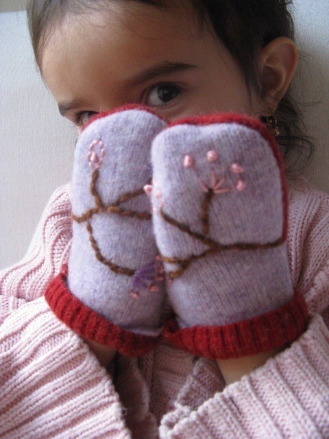 Wonderland Wool Mittens - Eco-friendly -