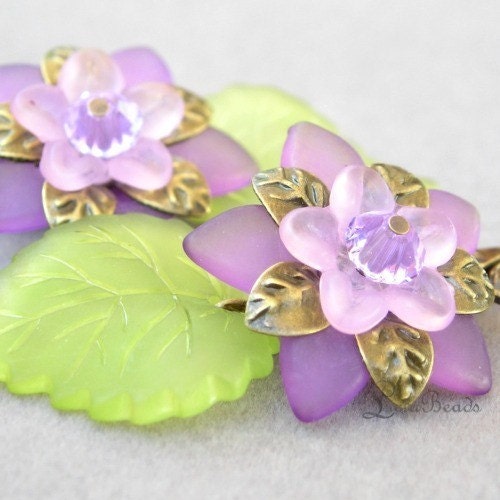 Purple flowers vintage style earrings