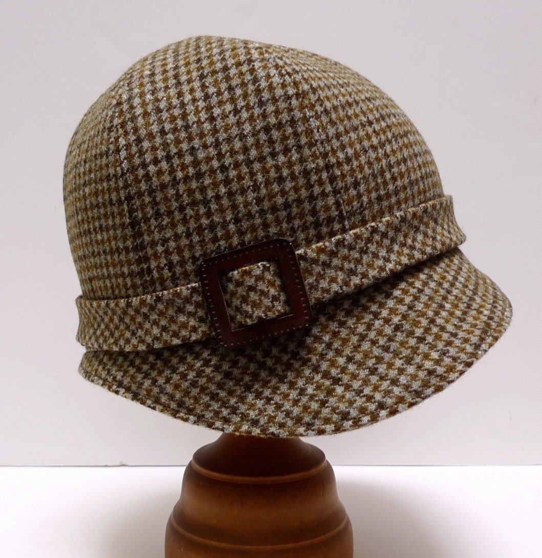 1920s Cloche in Vintage Houndstooth Wool with Vintage Leather Buckle