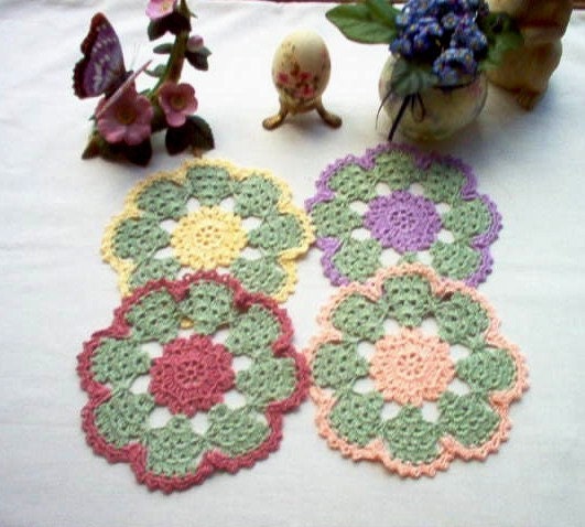 Flower Coasters /Trinket Doilies Crochet Thread Art Set of 4