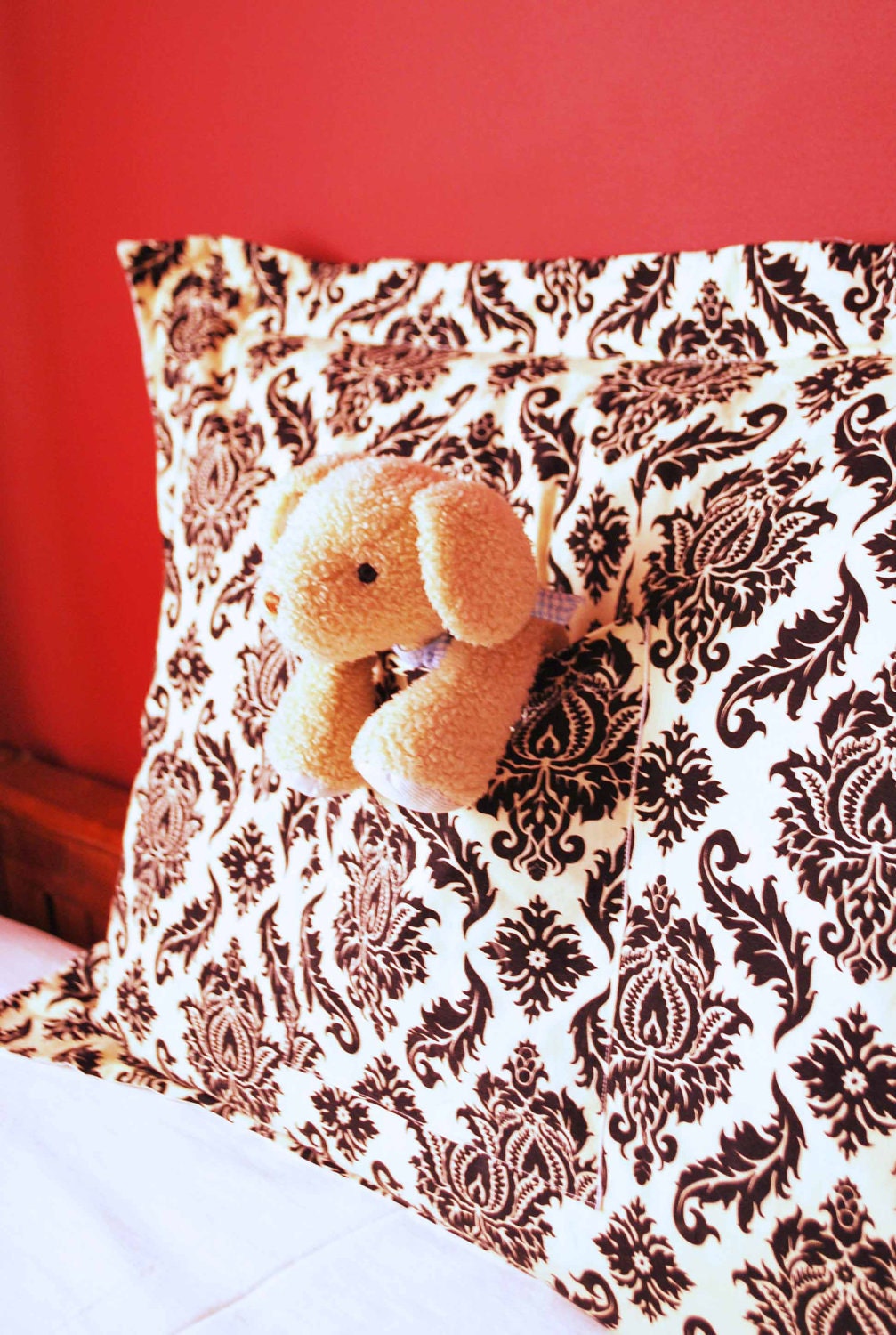 PILLOW SHAM with POCKET (standard)............. Looks great  while holding precious items, Pocket size can be customized