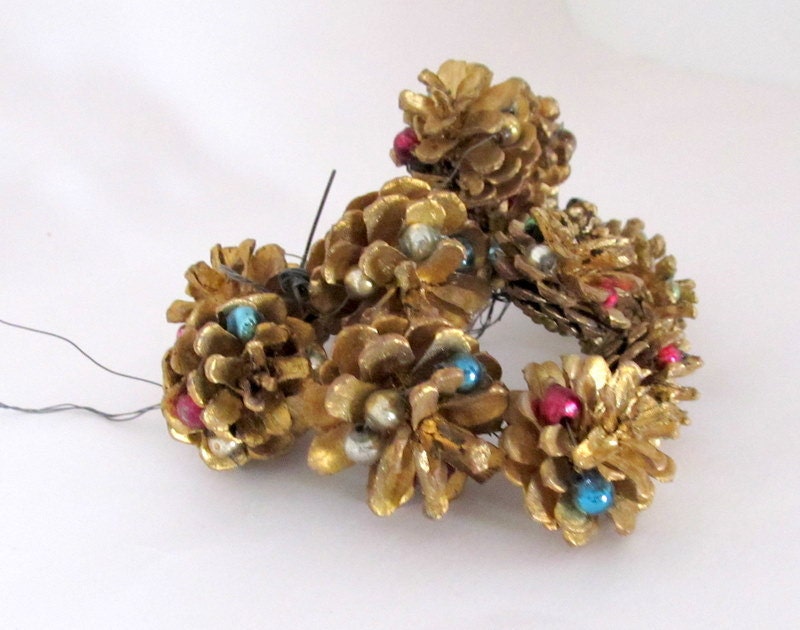 Vintage Christmas PineCone Picks Ornaments Set of 13 Pine cone Decorations