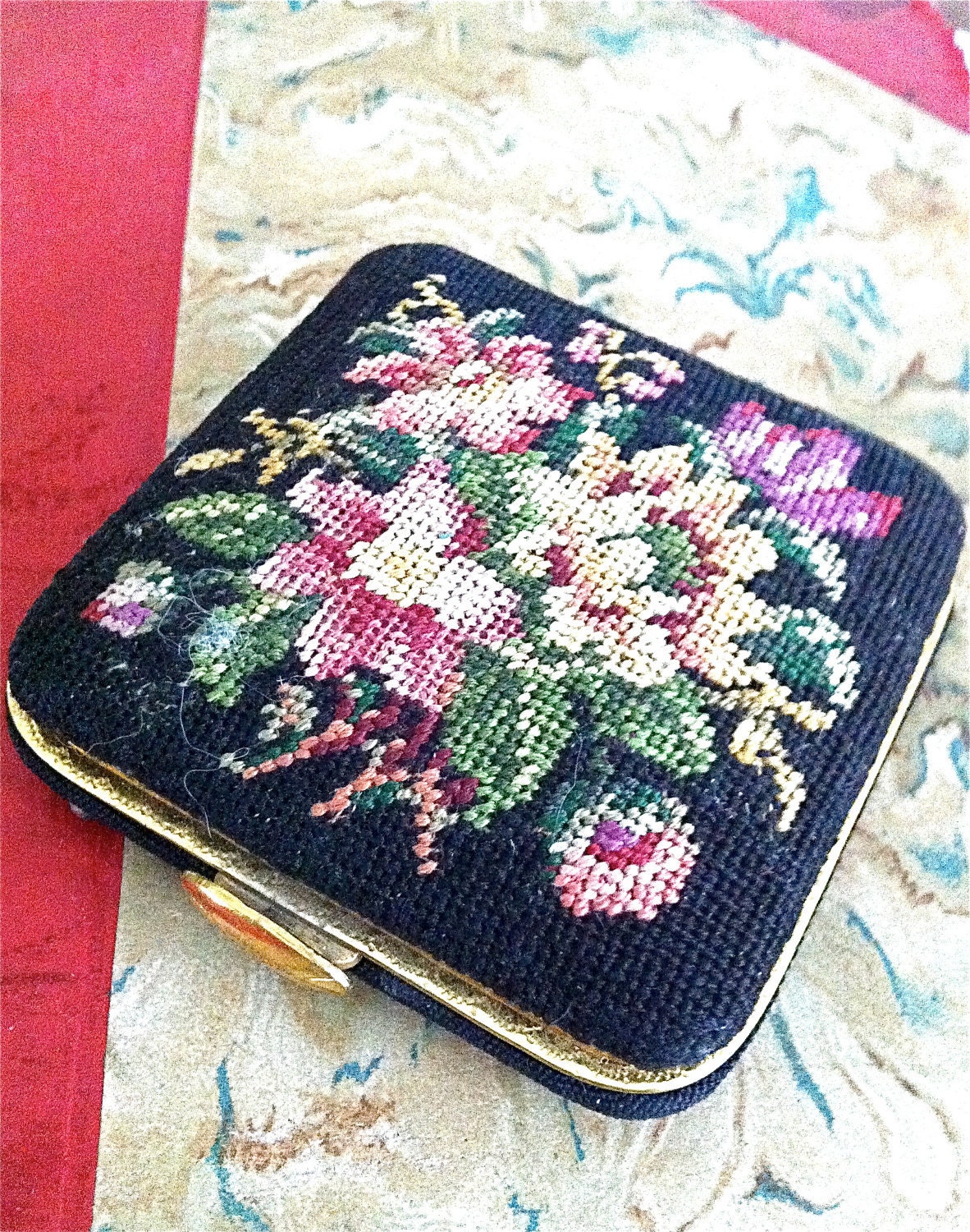 lovely vintage needlepoint -petit point - compact