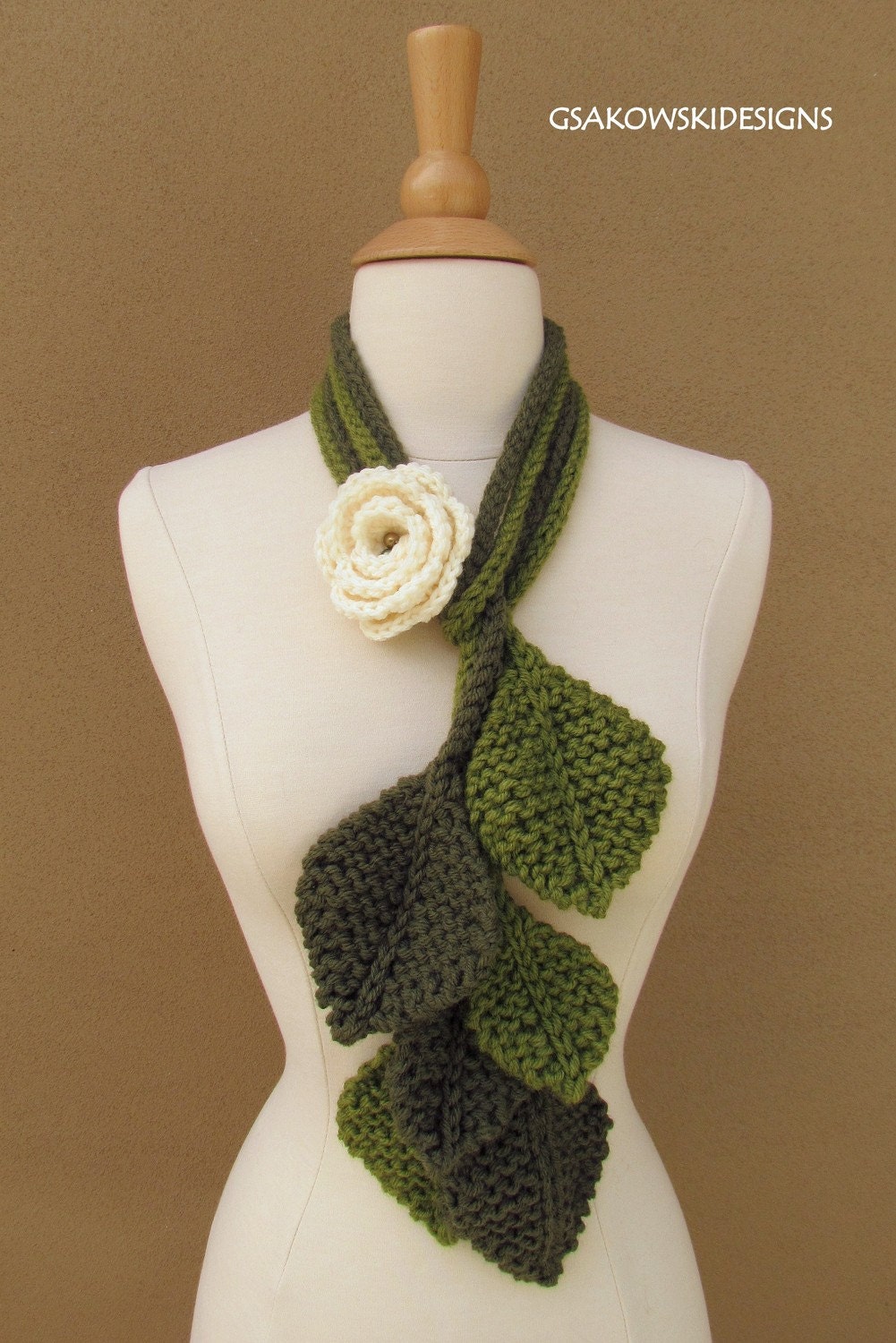 Tuscany Rose Lariat-Cream