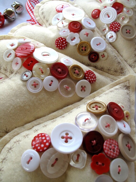 Scandi Hanging Heart x Red and Cream