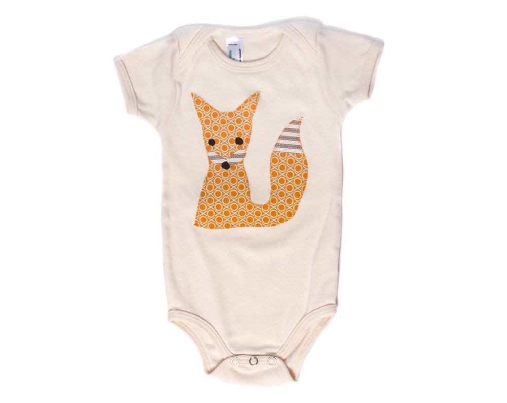NEW DESIGN Organic Cotton Applique Foxy Fox Bodysuit One-Piece Tee or Tshirt
