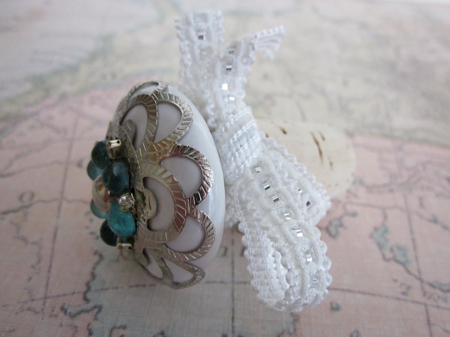 Fancy White Wine Stopper-Wine Bottle Stopper