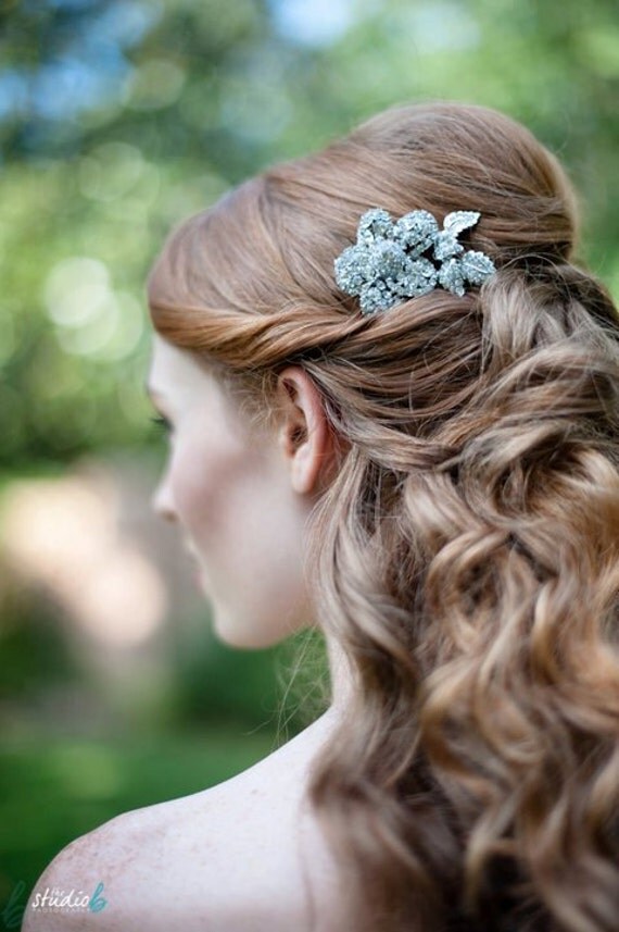 Rhinestone Flower Bridal Comb Sparkling and Gorgeous