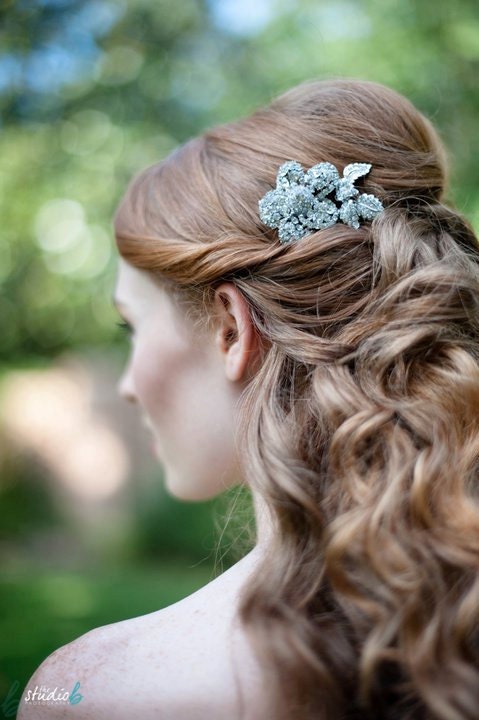 Rhinestone Flower Bridal Comb Sparkling and Gorgeous