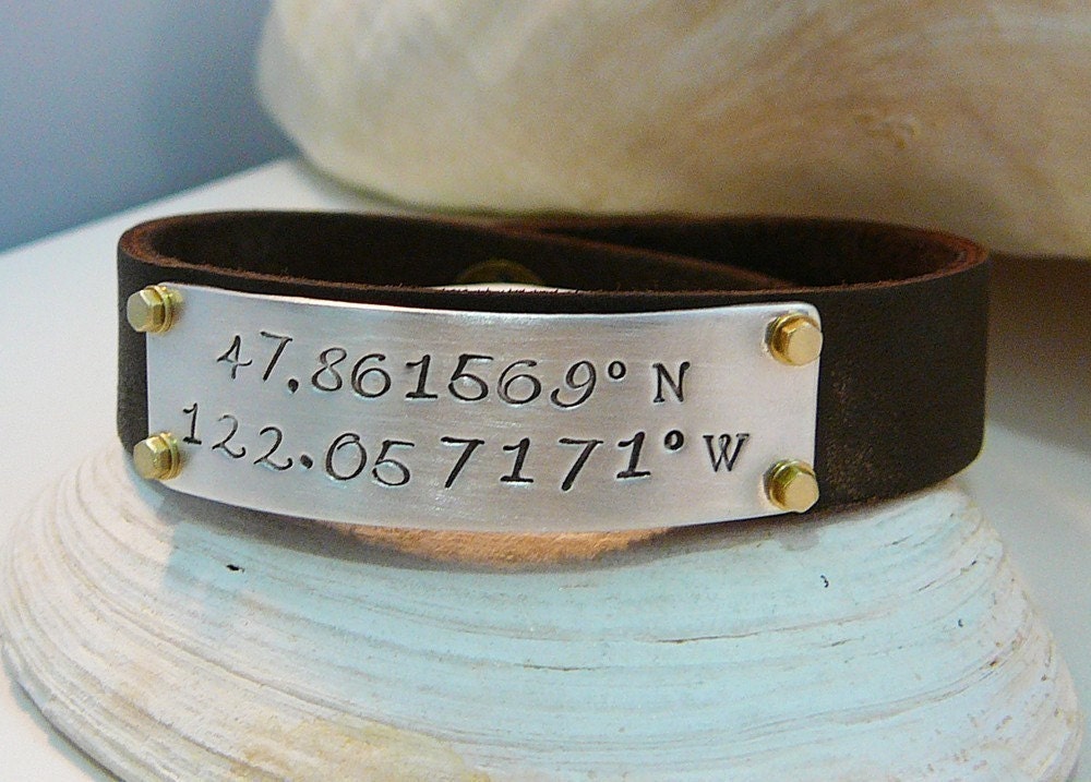 Latitude Longitude Unisex Leather Keepsake Bracelet