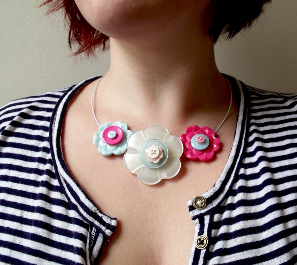 Flower Button Necklace Choker Pink Pastel