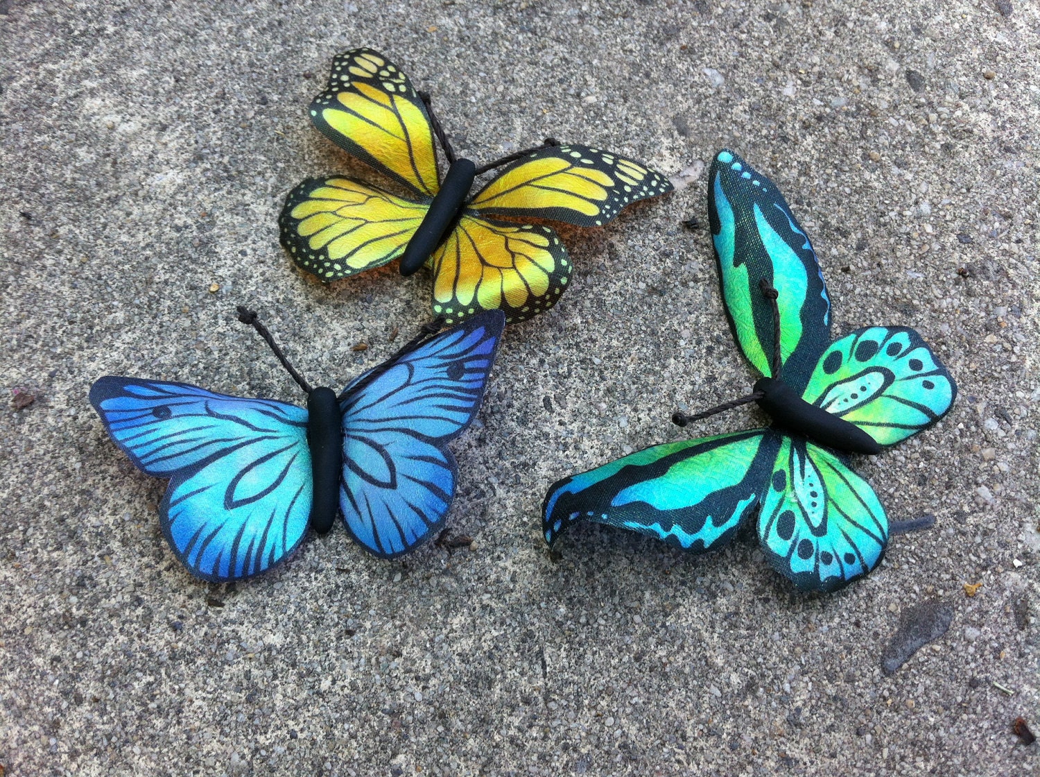 Butterfly PDF - digital artwork for iron-on patches, hand embroidery, hair clips, or mobiles