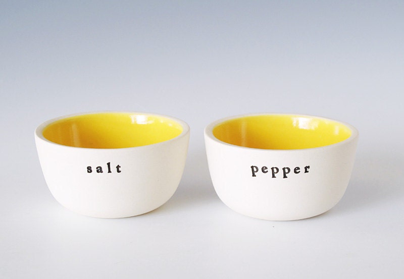 salt and pepper bowls (buttercup).