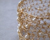 Pearl and Gold Bracelet, Crochet Gold Wire, Fresh Water Pearl Bracelet, Bridal Pearl Bracelet, Custom Size