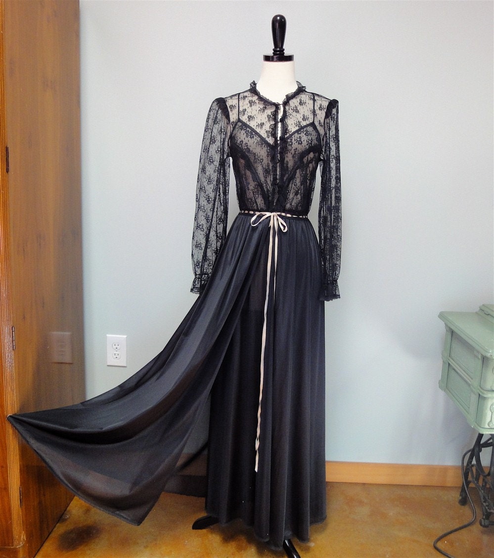 Exquisite  Peignoir Set, Vintage La Femme De Vanity Fair, Nylon, Sheer Lace, Raven Black Nightgown, Robe 34 Small