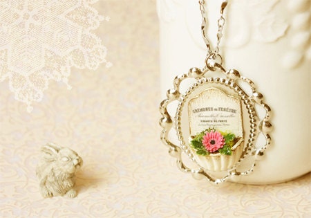 French Chic Gerbera Daisy Necklace (Medium Pink) - Gift for her