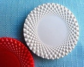 Vintage Brooch Base Poker Chips Red and White Graphic (12)