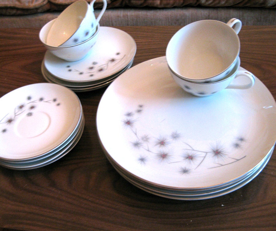 Mid Century Fine China Set - Creative Starburst