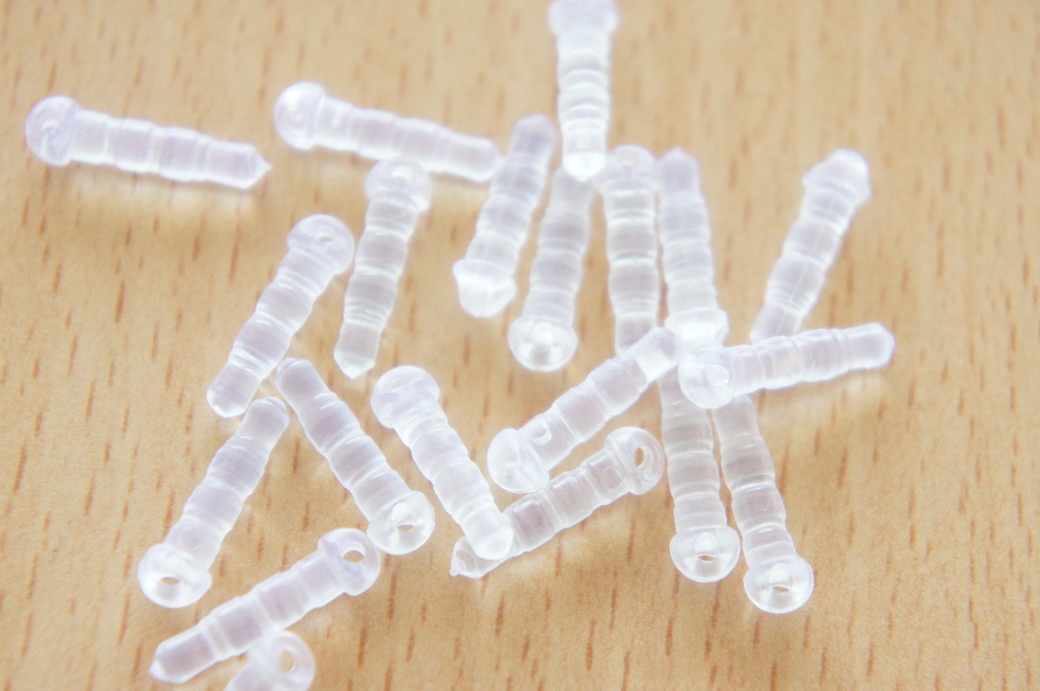 10 pcs Earphone Jack Pin Charms for Straps iphone/ipod/cell phone etc (Smoky Clear) AZ023