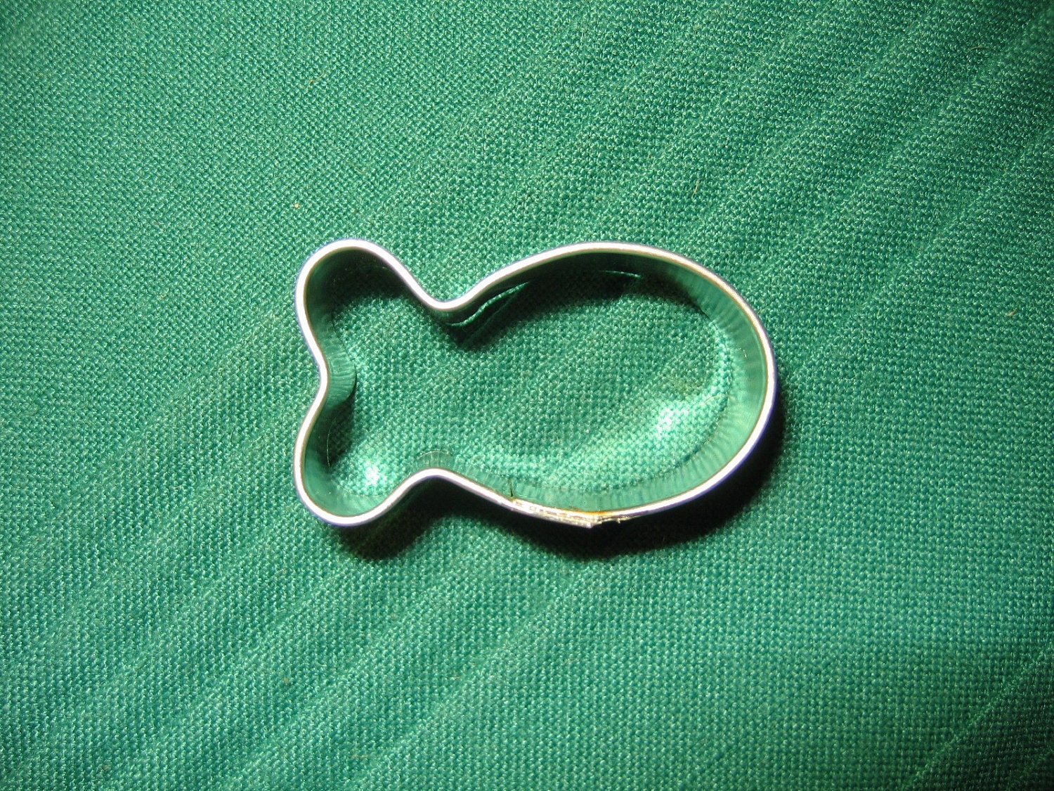 Mini Goldfish Cutter 1 1/2 inch With Handle