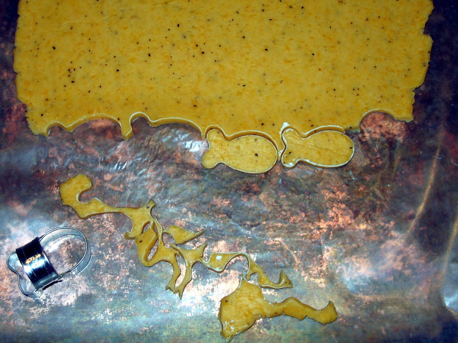 Mini Goldfish Cutter 1 1/2 inch With Handle