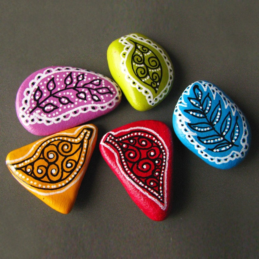 Painted beach pebbles magnets - set of 5 colorful magnets