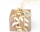Butter Leaf Ribbon/Garland