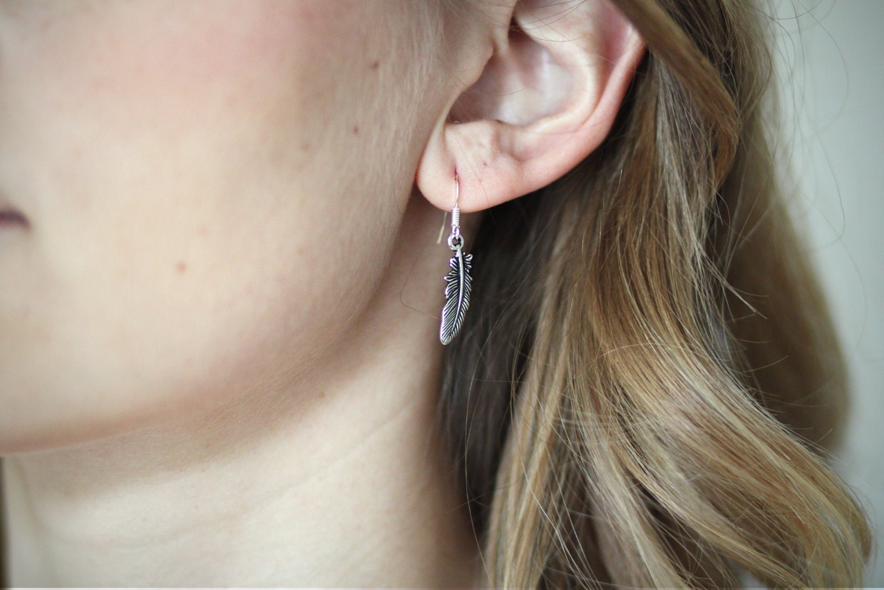 Tiny Feather Earrings - Silver