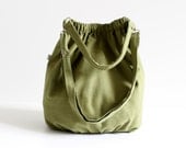 Nagy in Olive Green - extra large / messenger Bag / Diaper Bag / Spring / Summer / gym sport outside bag / St Patricks Day / library bag