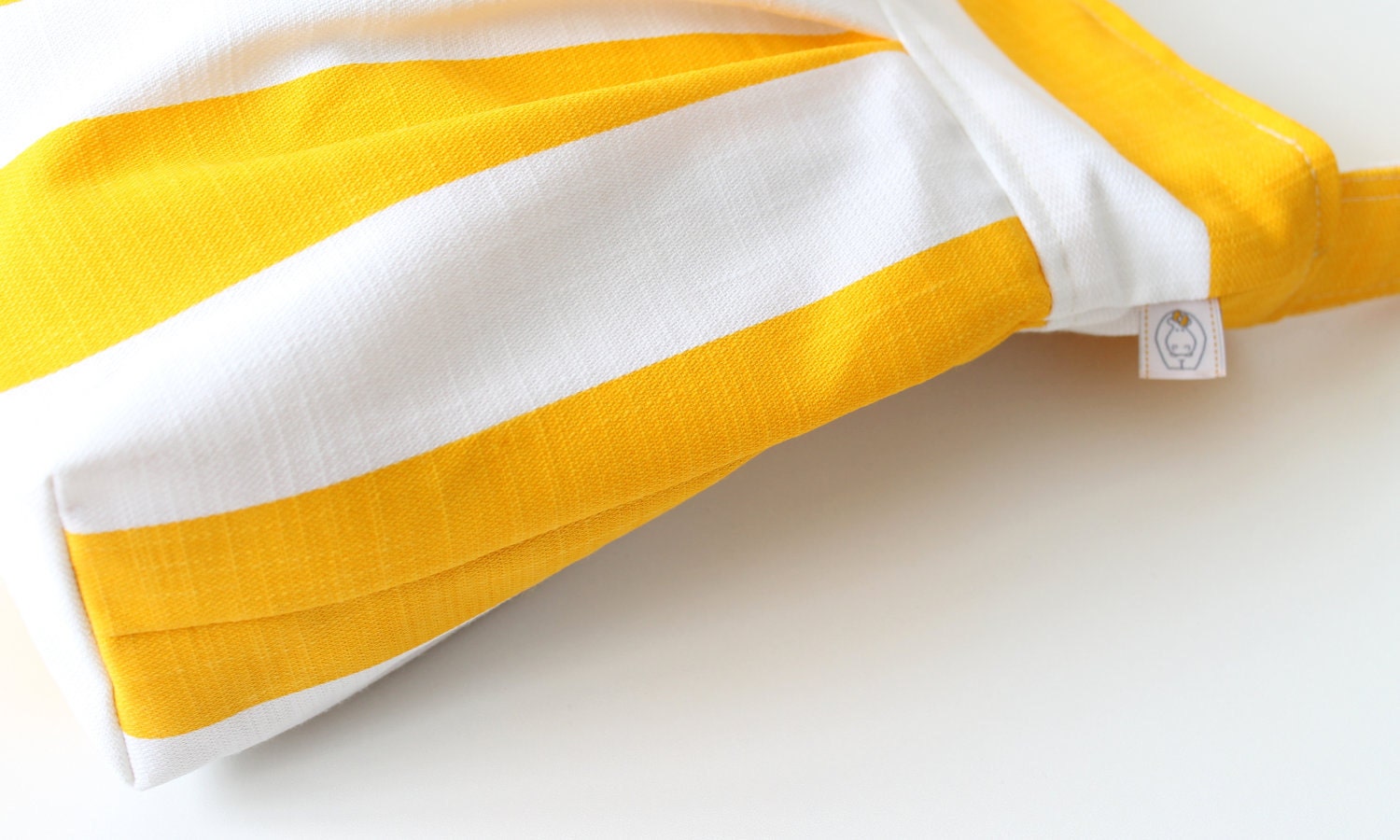 Fora Bag in Yellow & White Stripes Pleated Bag / Summer Fashion / ZIPPER TOP CLOSURE / Messenger Bag / Shoulder / Large / Cross Body Bag