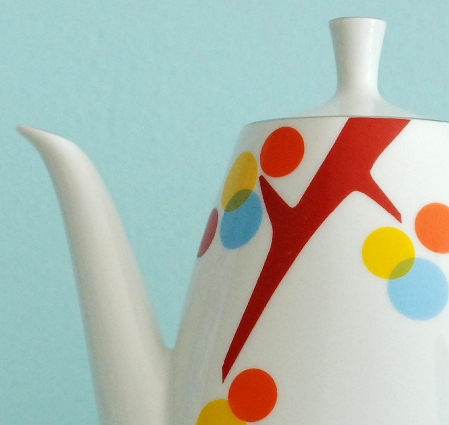 Large branches & dots teapot