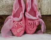 Women house shoes - Women felted wool slippers SUSAN'S PINK DREAM