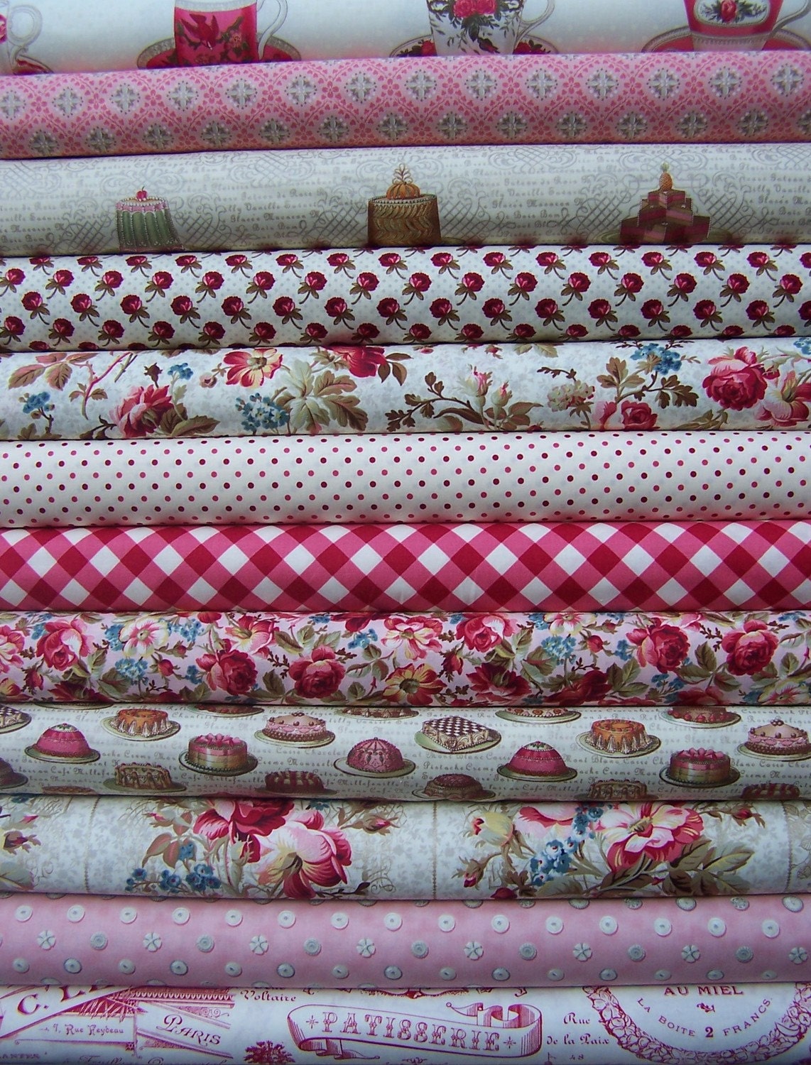 PENELOPE By Holly Holderman Fat Quarter Set