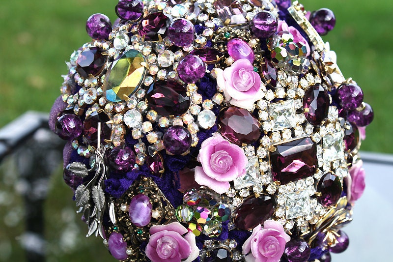 Bridal brooch bouquet DAZZLING PURPLE II - wedding keepsake made with vintage rhinestone brooches, earrings and more